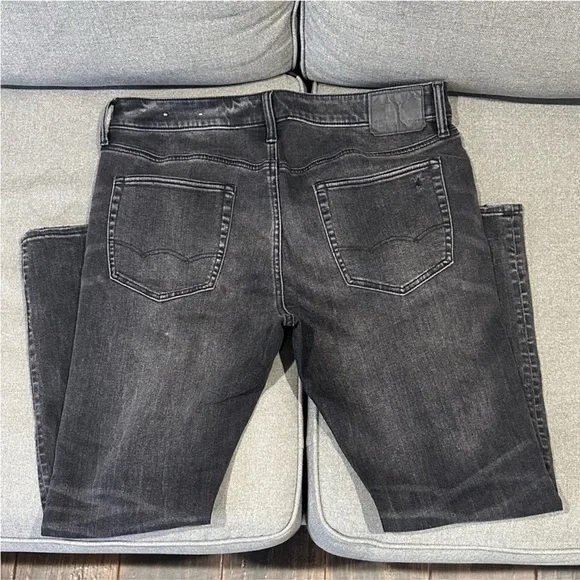 Men's American Eagle Athletic fit Black
Distressed Slim Jeans 36x32 - Picture 3 of 4